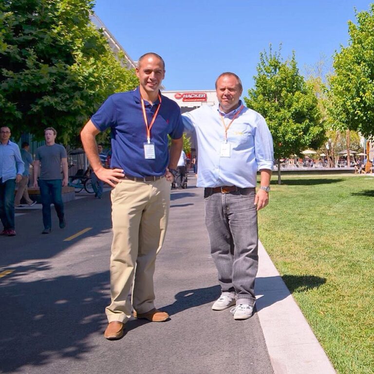 Una foto casual con Mark Zuckerberg